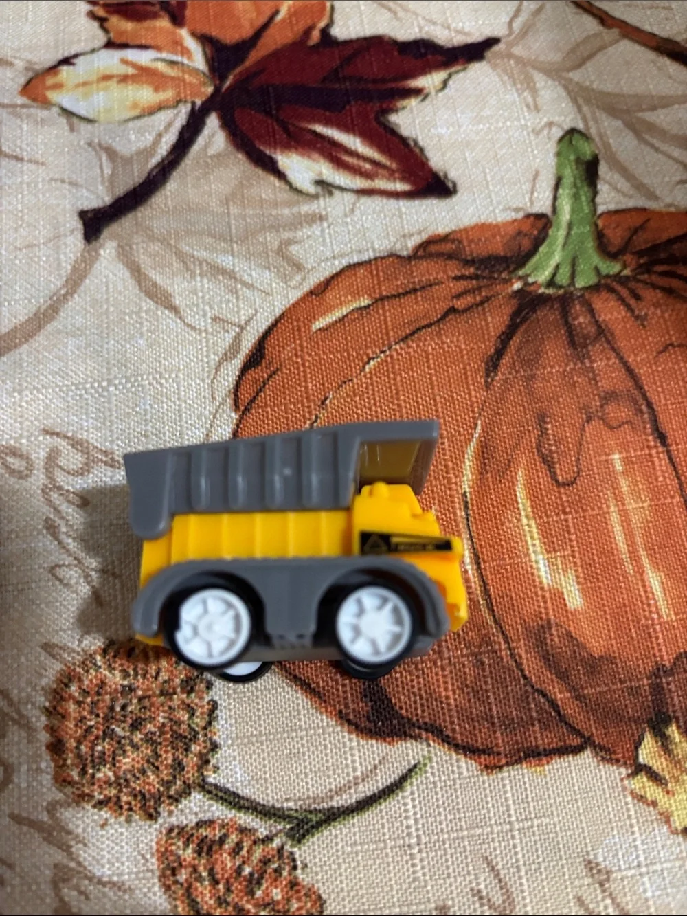 Yellow & Gray Kids Dump Truck Toy – Durable Play Vehicle